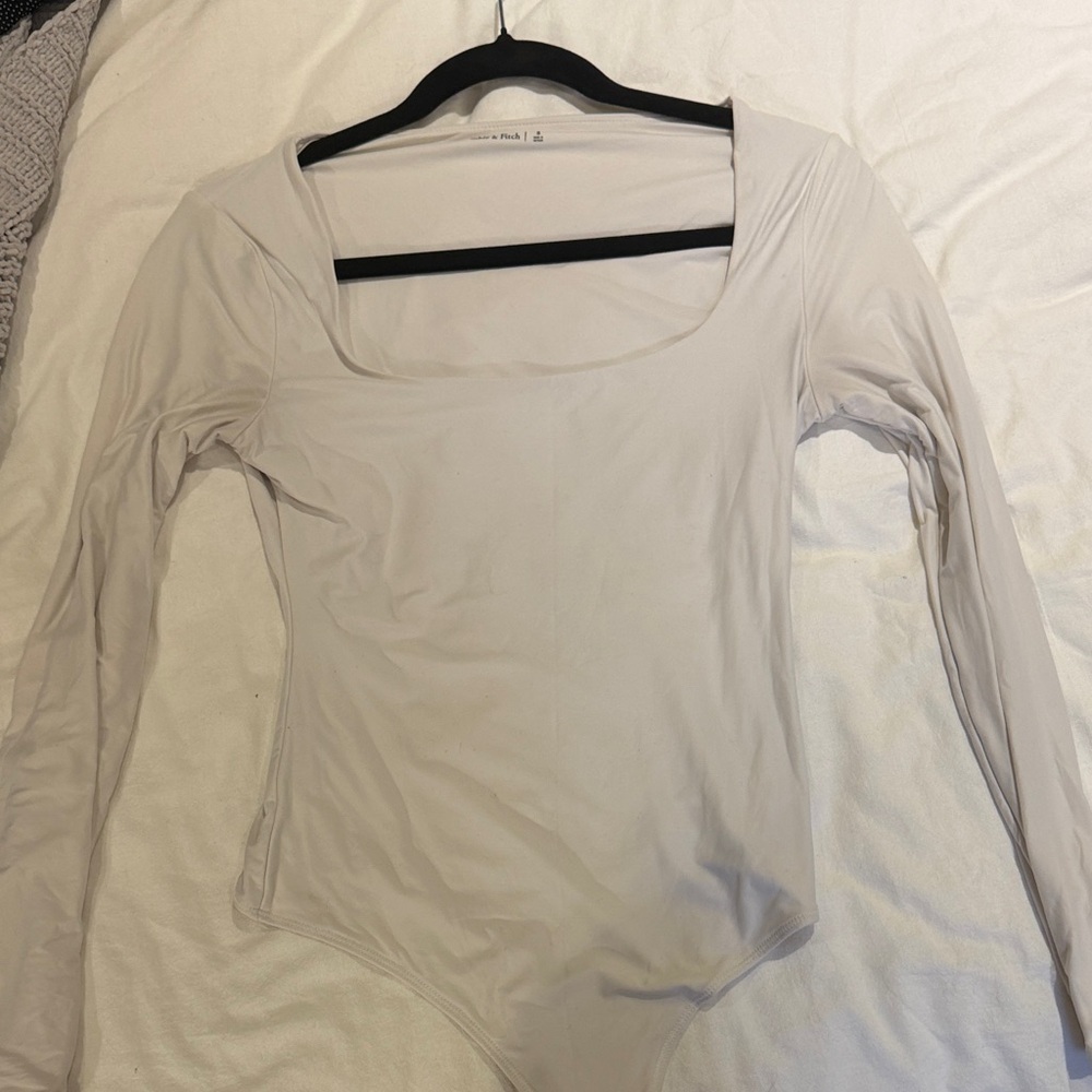 Abercrombie Cream/White Long Sleeve Bodysuit